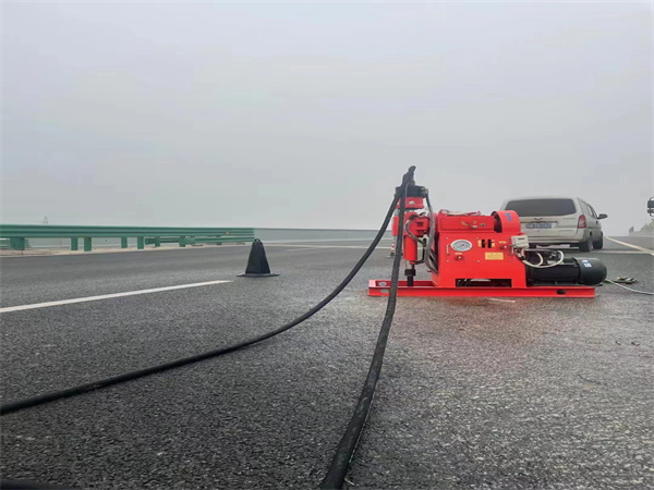 靖州马路路基路面开裂下沉注浆加固灌浆